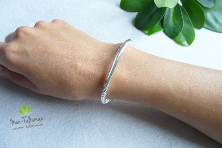 Bracelet magnétique pour maigrir (rapide et efficace) •