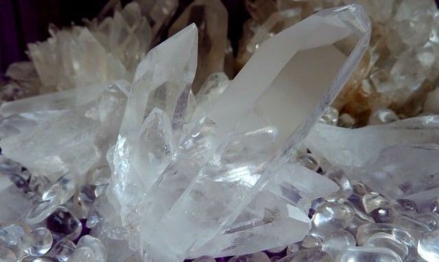 Cristal de Roche (Quartz) : Propriétés, Histoire et Vertus