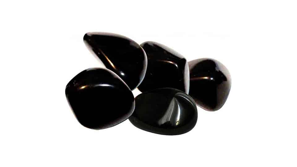 You are currently viewing Obsidienne : vertus de la pierre, propriétés et purification