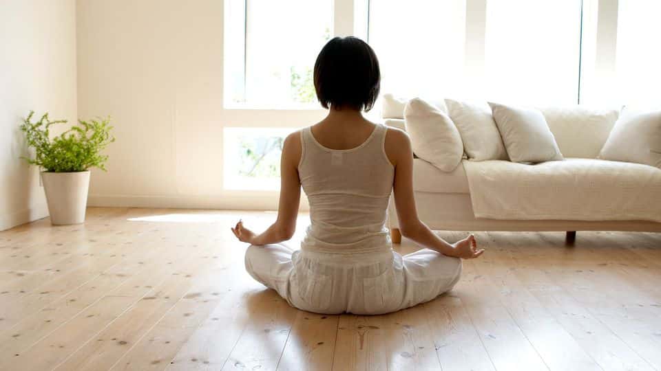 Lire la suite à propos de l’article Astuces et conseils pour bien méditer chez soi